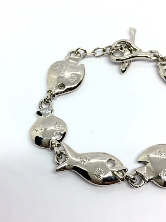 VINTAGE TRIFAFI FISH Bracelet Silver Tone Link Nautical Toggle Statement - Picture 9 of 15
